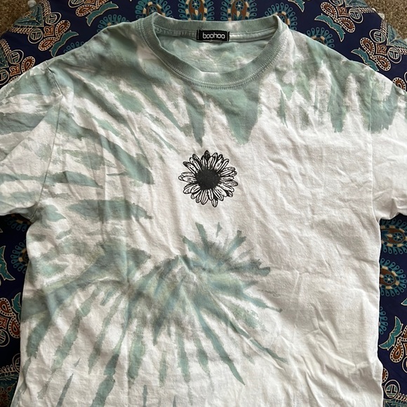 Boohoo Tops - Sunflower t shirt
